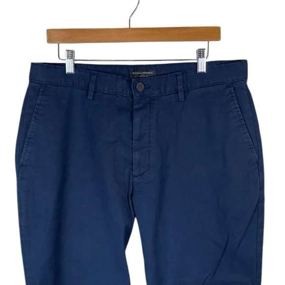 MJ163 NWT Men’s Banana Republic Athletic Fit Chino Pants 35x30 ($70) - Picture 2 of 6